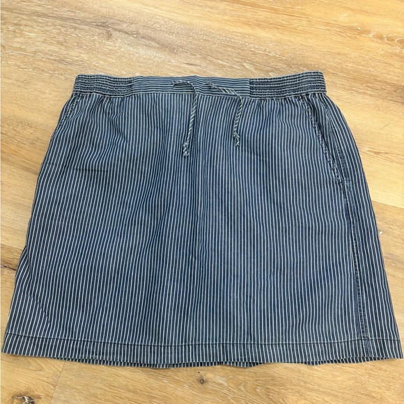 Vintage navy and white striped mini skirt